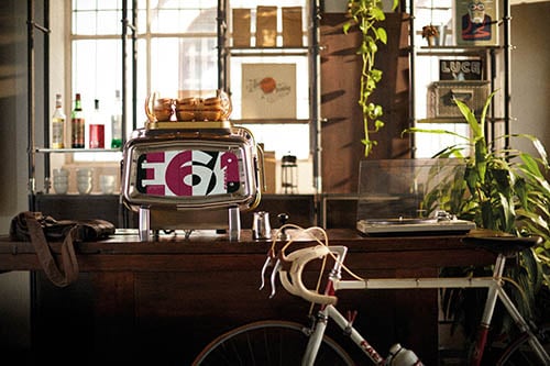 L’icona di stile del caffè d’autore Faema E61 compie 60 anni.
