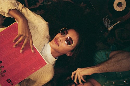 Moscot adv campaign celebrates the ‘70s.