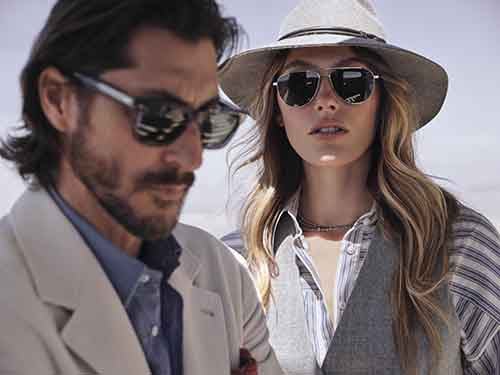 Da ottobre sarà disponibile la collezione di occhiali nata dalla collaborazione tra Oliver Peoples e Brunello Cucinelli.