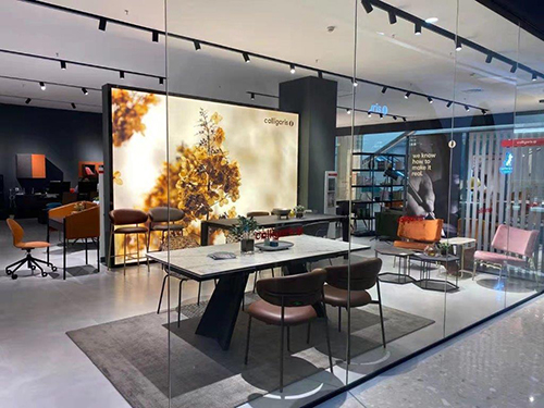 Calligaris opens a store in China.