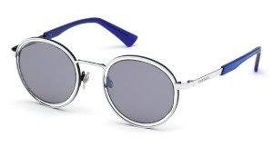 Diesel Eyewear turns to a capsule collection to underline its daring and nonconformist character.