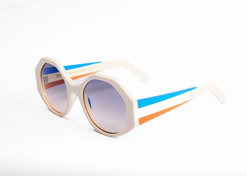 Bayria Eyewear rende omaggio all'astrazione e al design contemporaneo